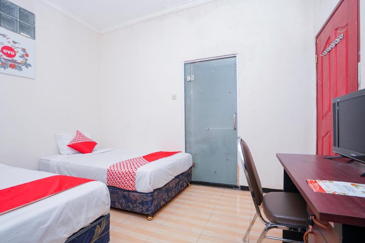 Collection O 1112 Comfitel Siwalankerto Aa4 호텔 수라바야 외부 사진
